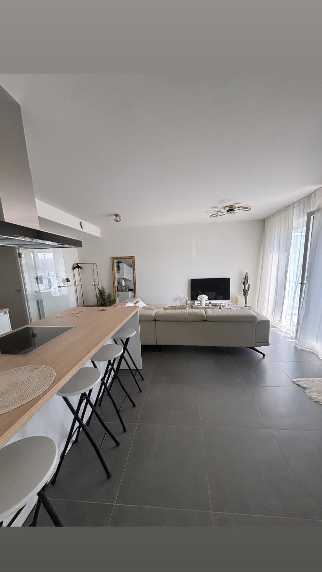 Exclusive White Complex - Guillemins Apartment